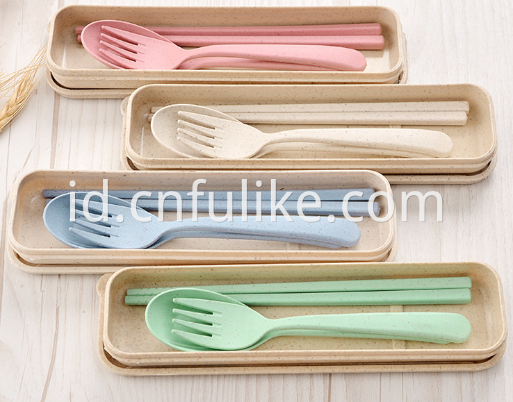 Cheap Plastic Tableware